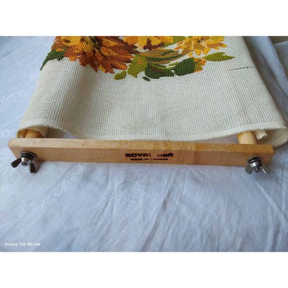 Penelope Soleil sunflower needlepoint canvas partially completed on wood frame - Picture 7 of 8